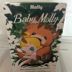 Baby Molly Huggable Discovery Authentic Sealed Blind Box